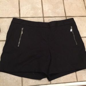 Cute black dress shorts!